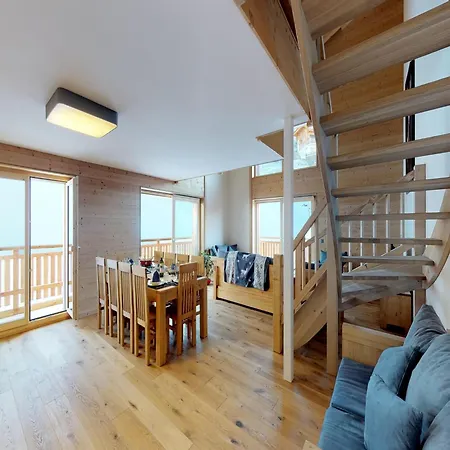 In Valais With Slope Access Apartment
