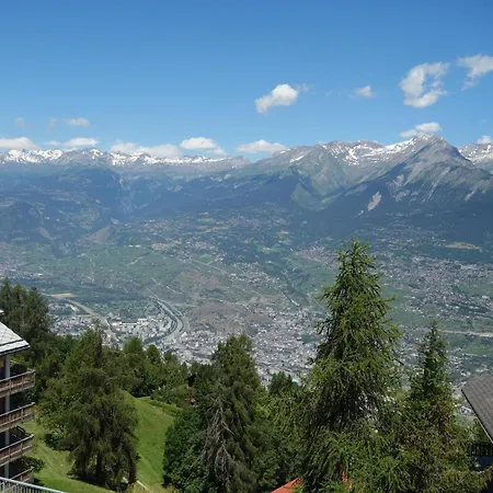 In Valais With Slope Access *
