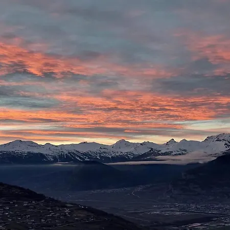 In Valais With Slope Access *